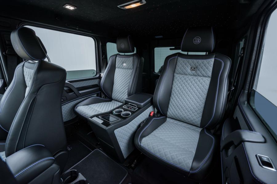 Интерьер Mercedes-Benz G550 Adventure 4x4&sup2; by Brabus (W463) 2017 года  (фото 27 из 64)
